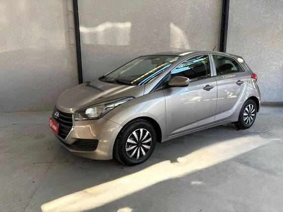 HYUNDAI HB20 1.0 COMFORT PLUS 12V FLEX 4P MANUAL
